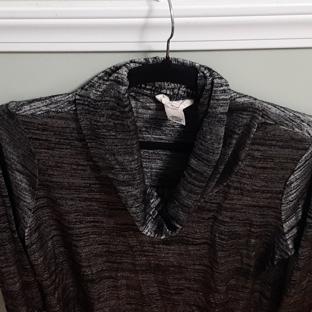 Sweater - Picture 2 of 4